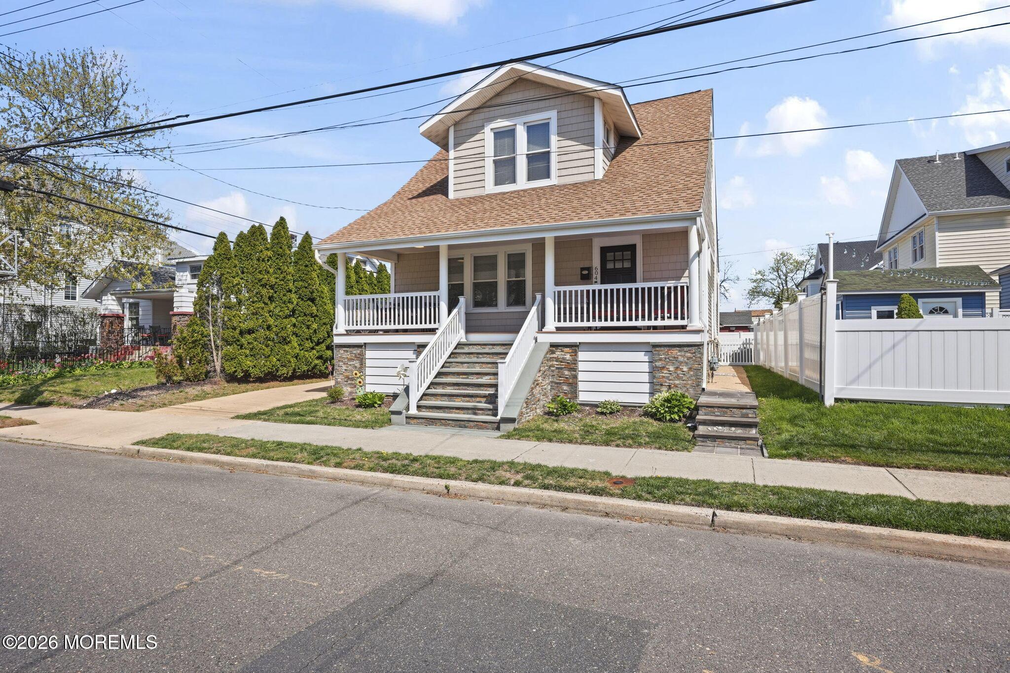 Image 4: 33-web-or-mls-LPM_9164
