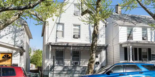 448 Mechanic Street