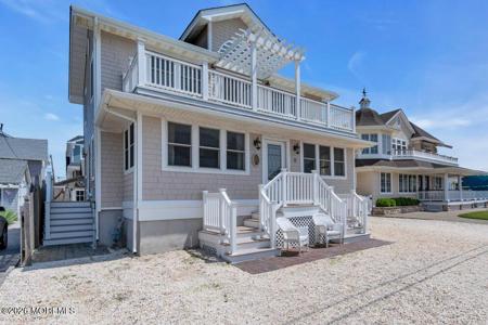11 Dover Avenue