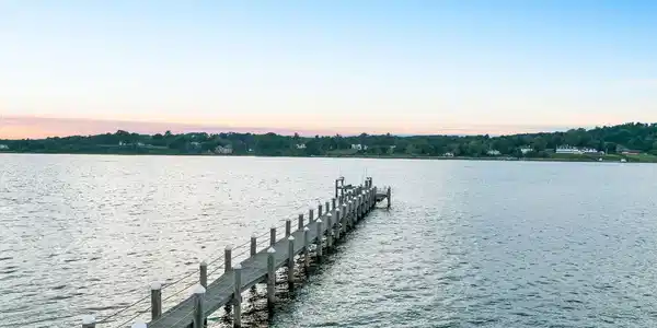 Image 4: NEW DOCK