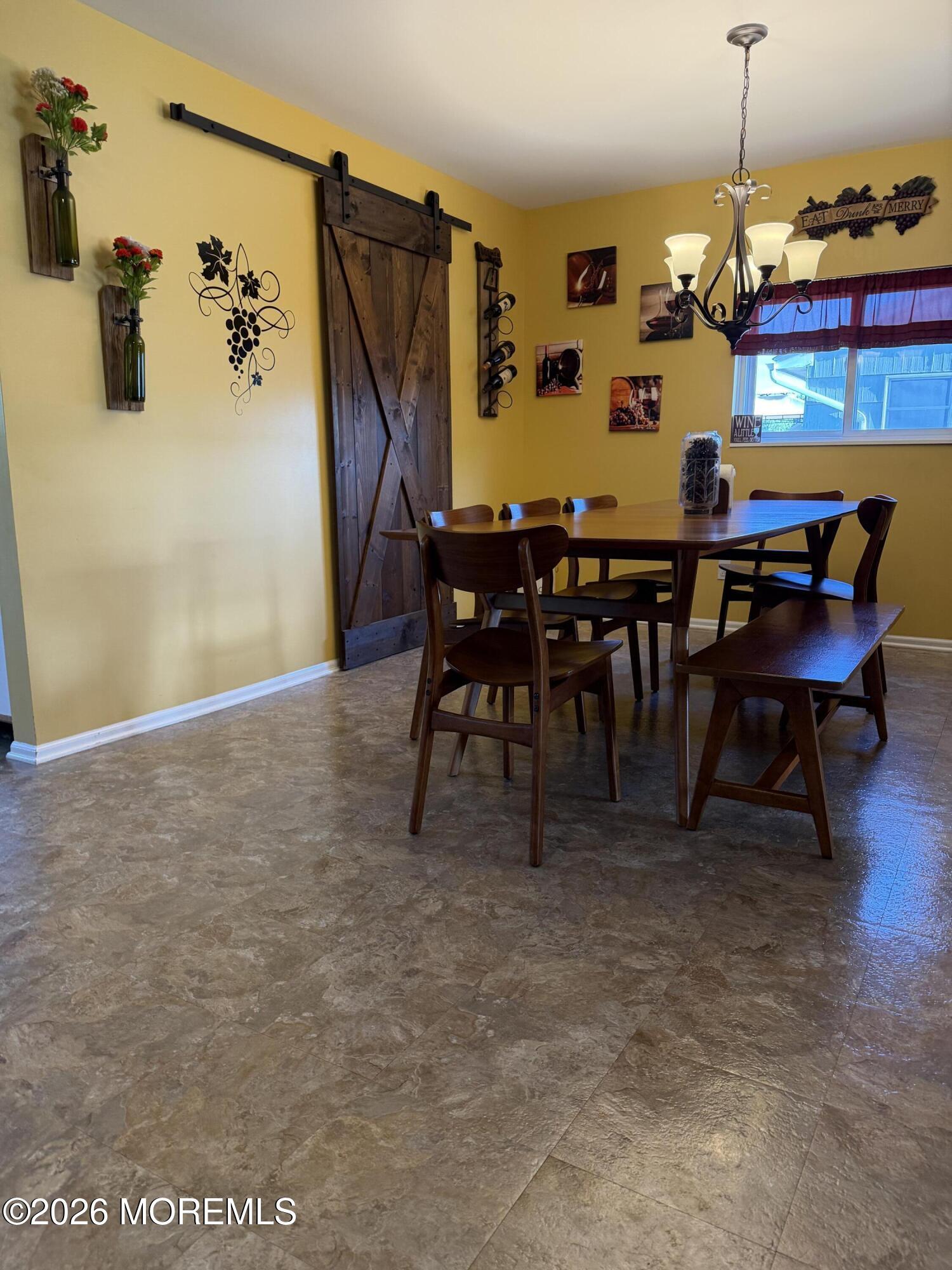 Image 4: Upstairs Dinning Room