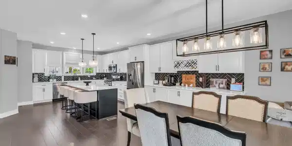 12 Raritan Cove