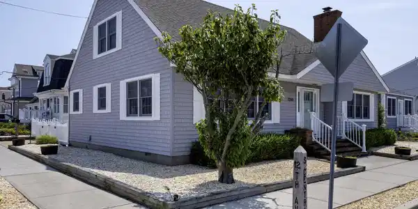 Image 3: Central Avenue SE 1200 2026 003
