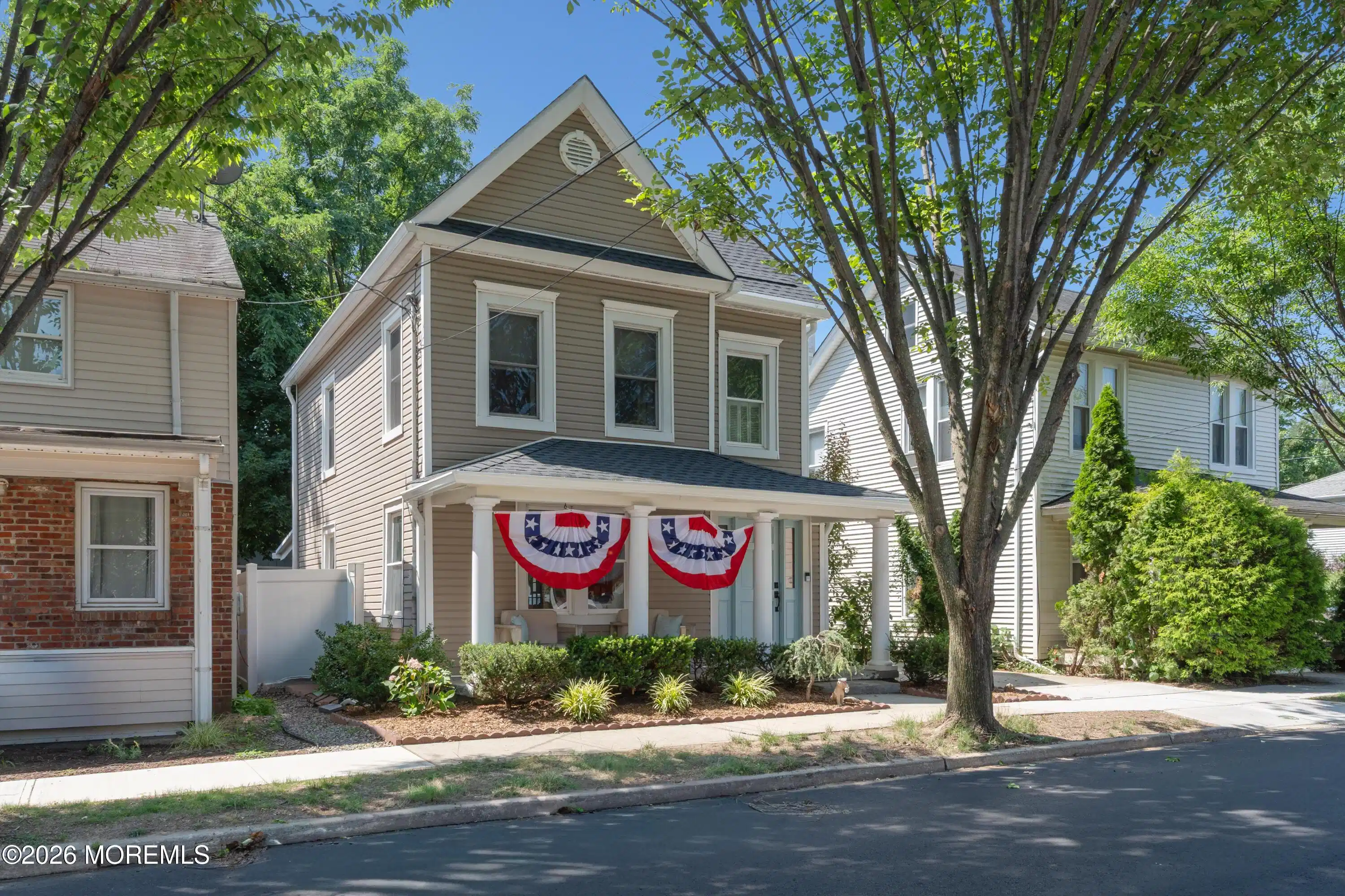 Image 1: 84 Linden Place Red Bank