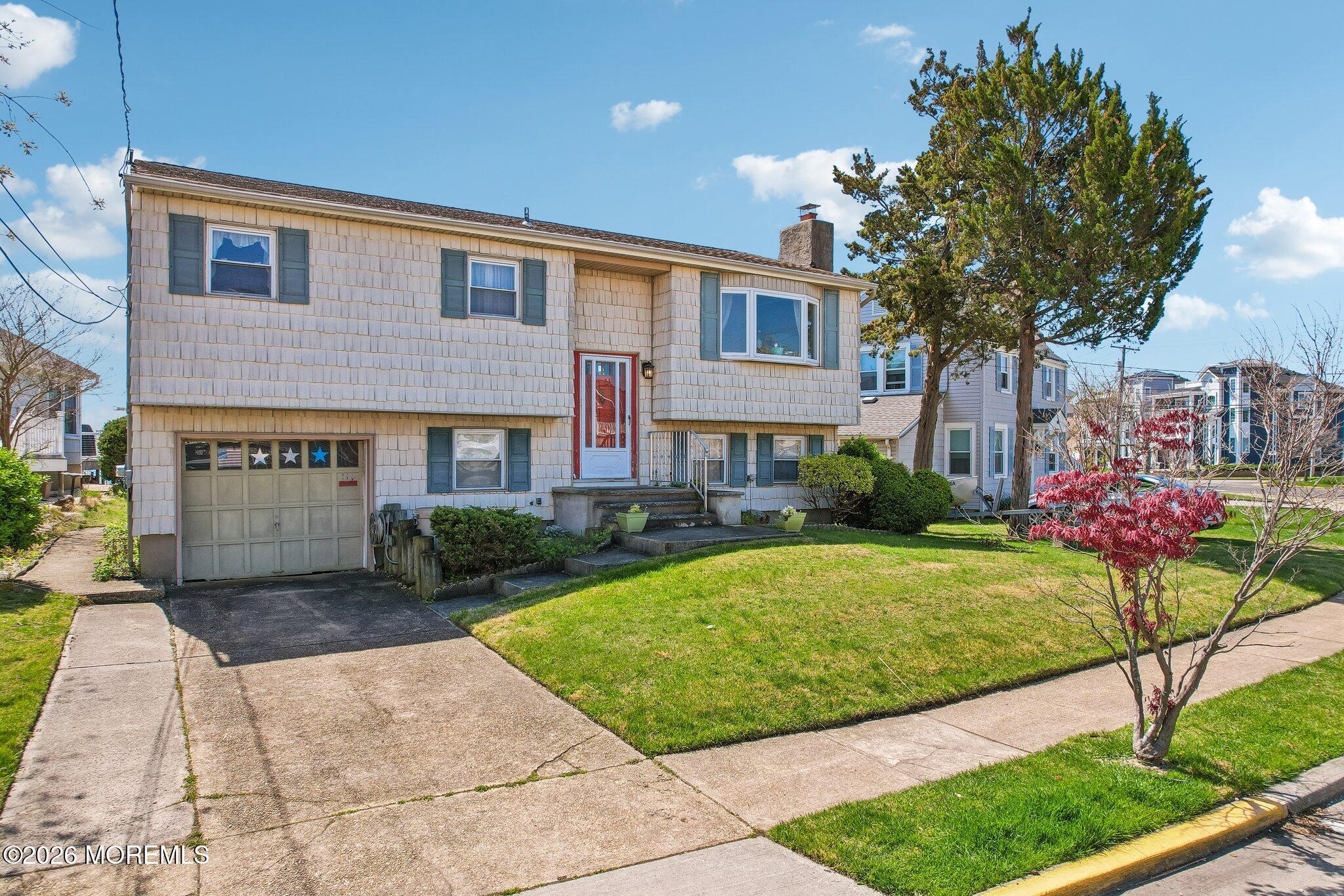 Image 1: 1-web-or-mls-Harvard Ave-S2404-001