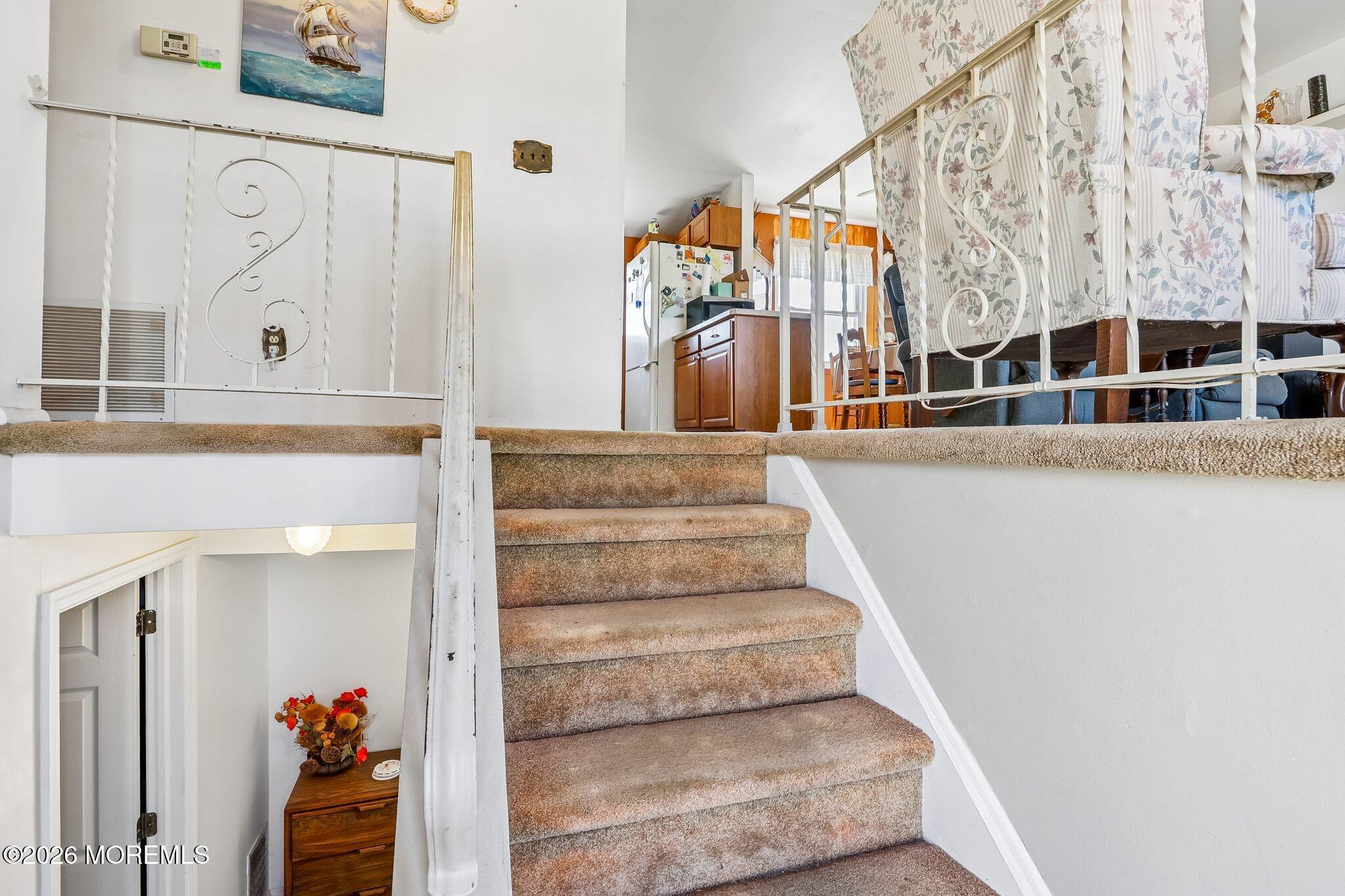 Image 2: 2-web-or-mls-Harvard Ave-S2404-002