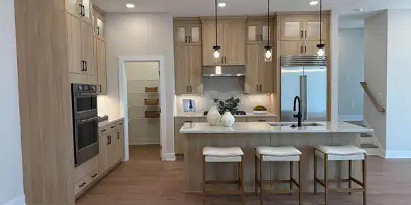 419A Lake Avenue Unit 408