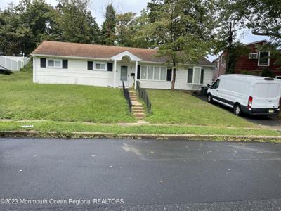 233 Royal Place