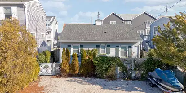 246 Strickland Boulevard