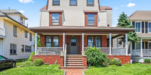 216 4th Avenue
