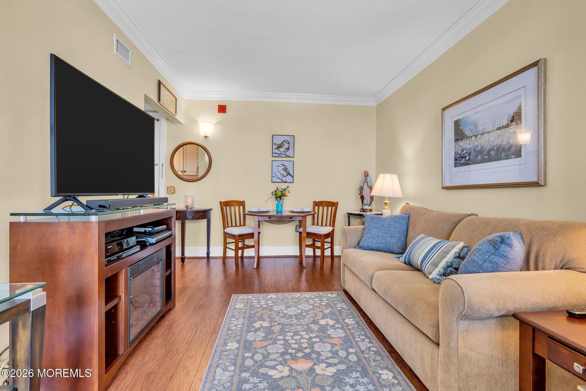 Image 3: 26-web-or-mls-DSC02478