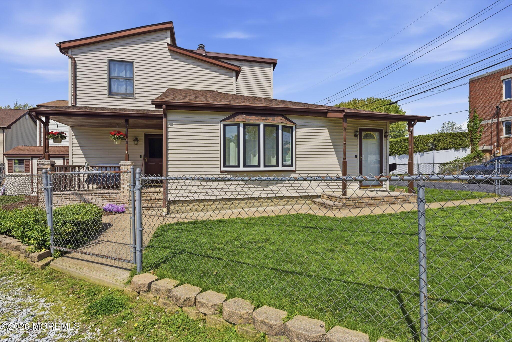 Image 2: 4-web-or-mls-BB108555