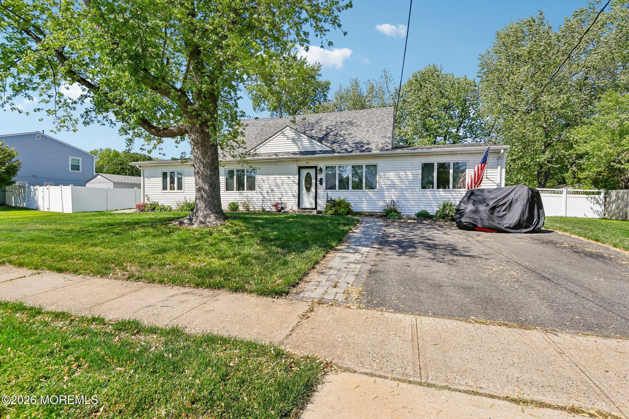 Image 2: 1-web-or-mls-Farmdale Rd-S0605-001