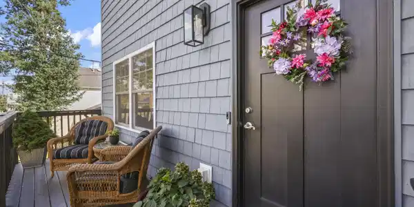 Image 3: FRONT PORCH