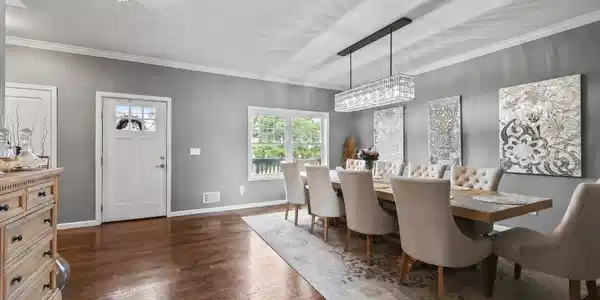 Image 4: ENTRY/DINING2