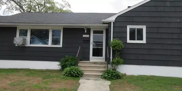 1104 E Street