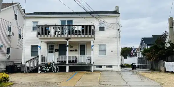 1105 Boulevard