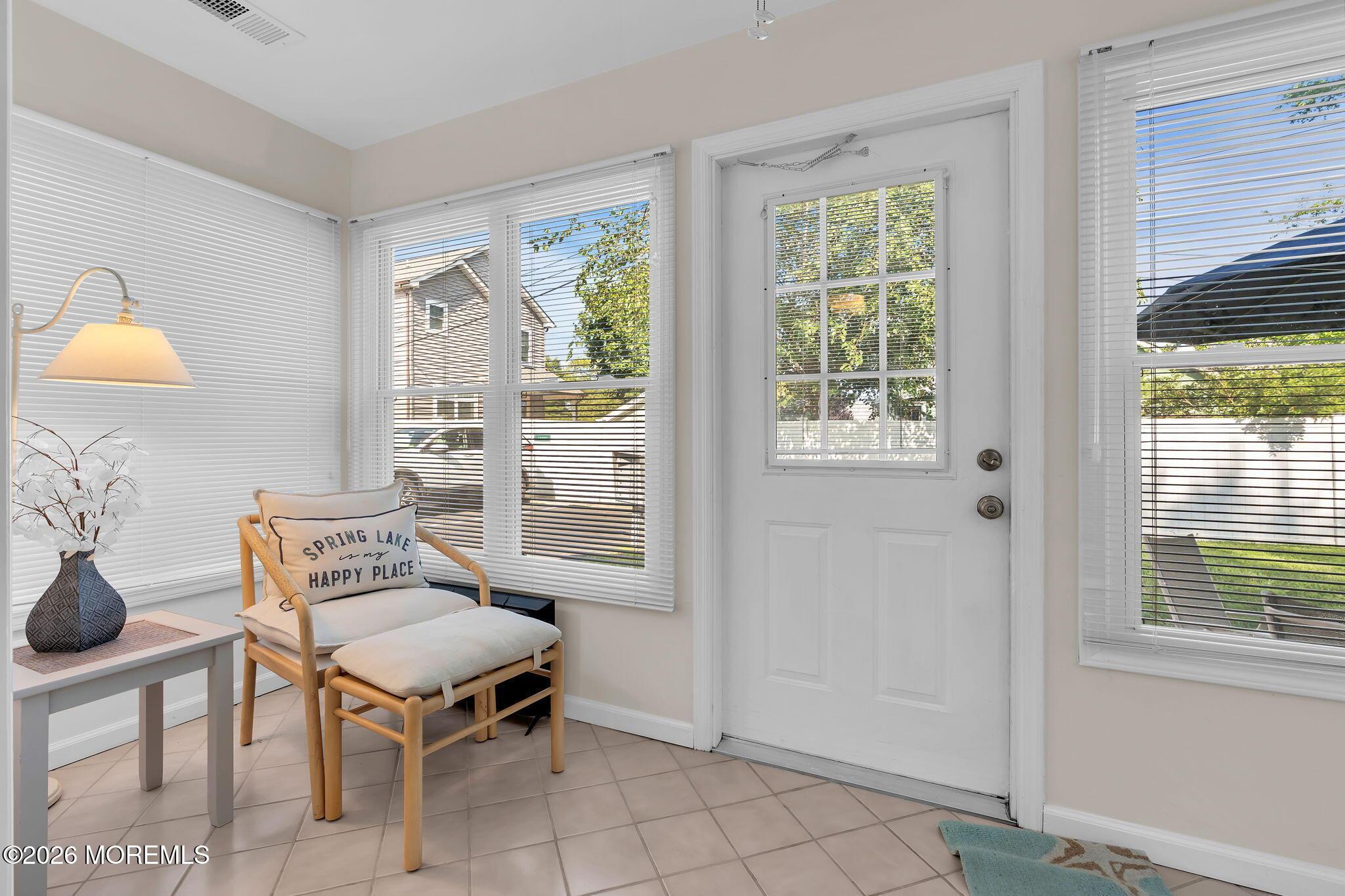 Image 4: 7-web-or-mls-DSC05166