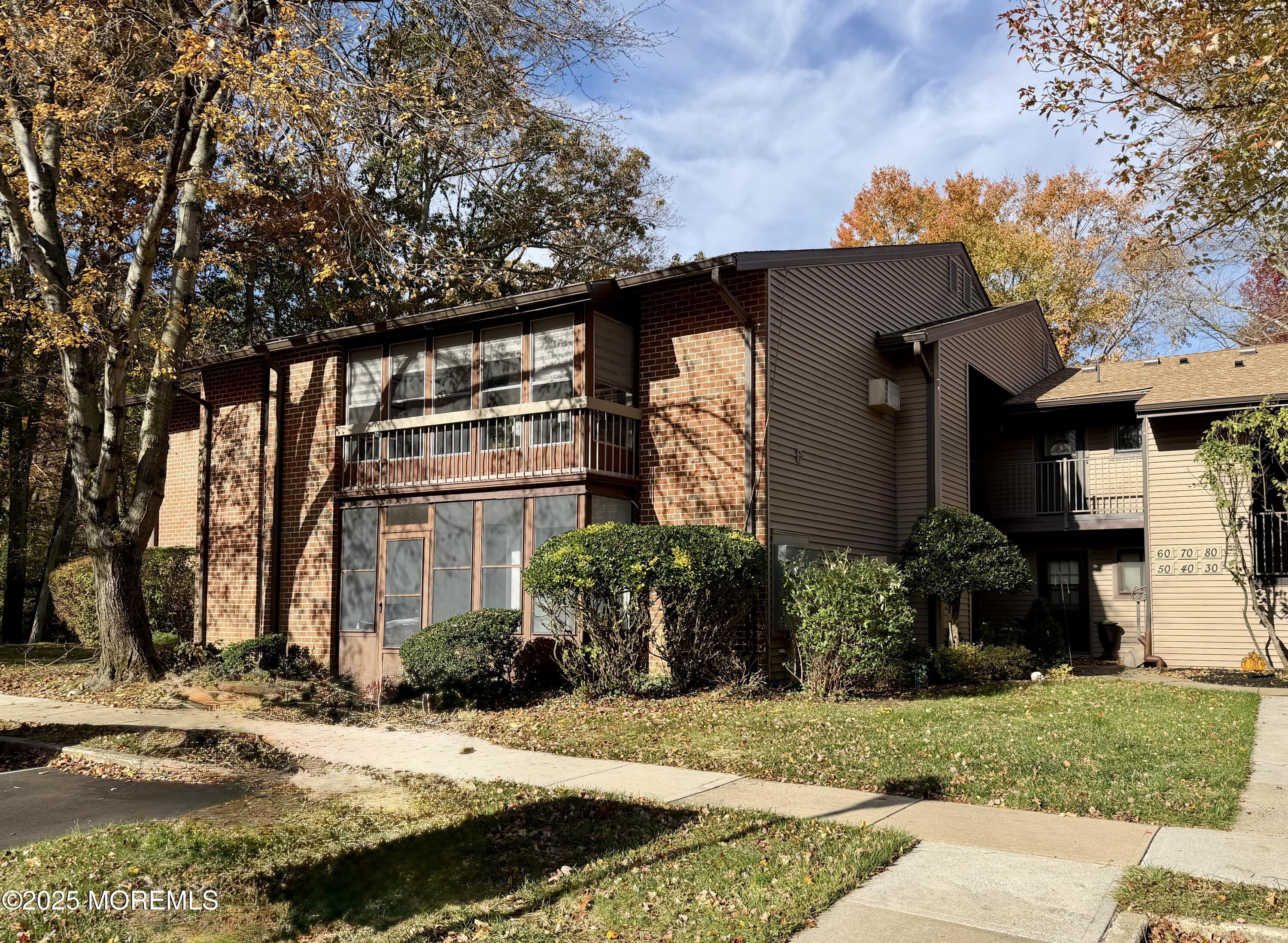 Image 2: 50 Hancock Ct