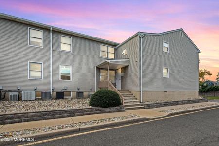 213 Main Street Unit 18