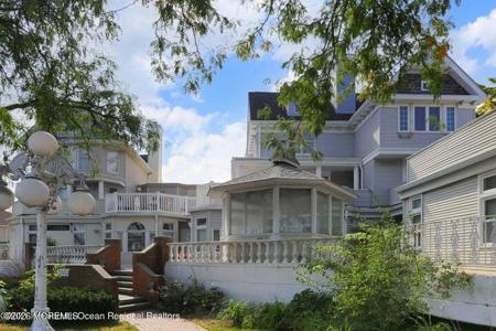 100 1st Street Unit 11