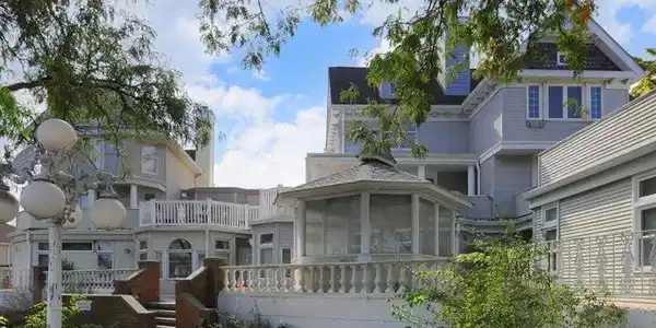 100 1st Street Unit 11