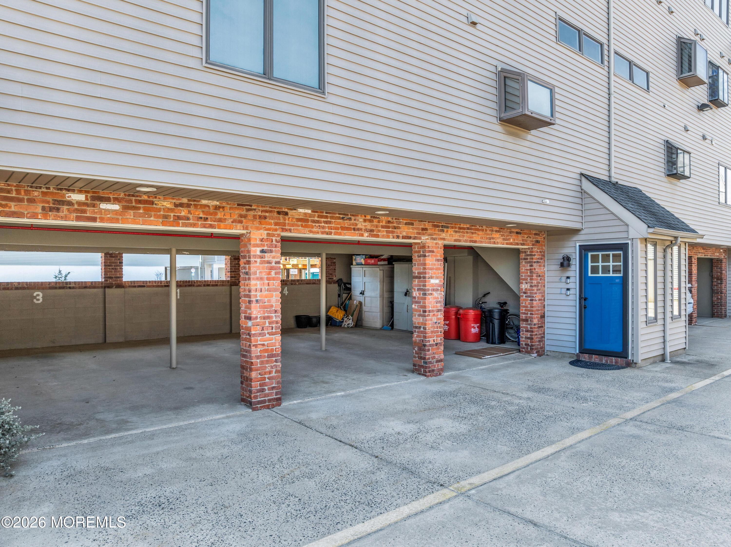 Image 3: photos_high_resolution_DJI_0060