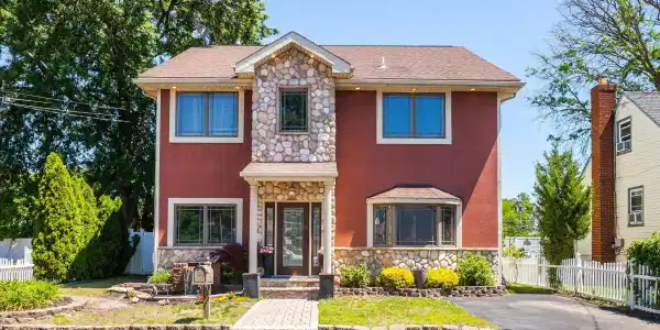 1 Hillside Avenue