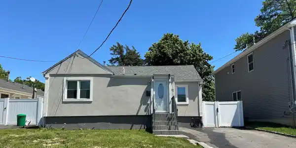 92 Woodland Drive