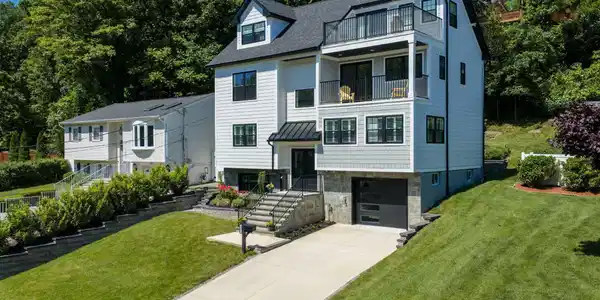 Image 3: 11-web-or-mls-DJI_20260529105908_0267_D
