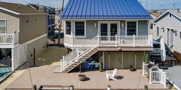 225 Gull Lane