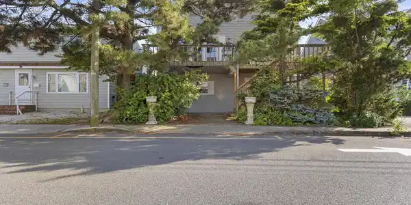 416 Dock Road
