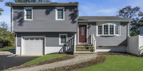 1 Salisbury Avenue