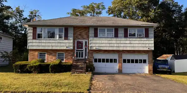 429 Lea Avenue