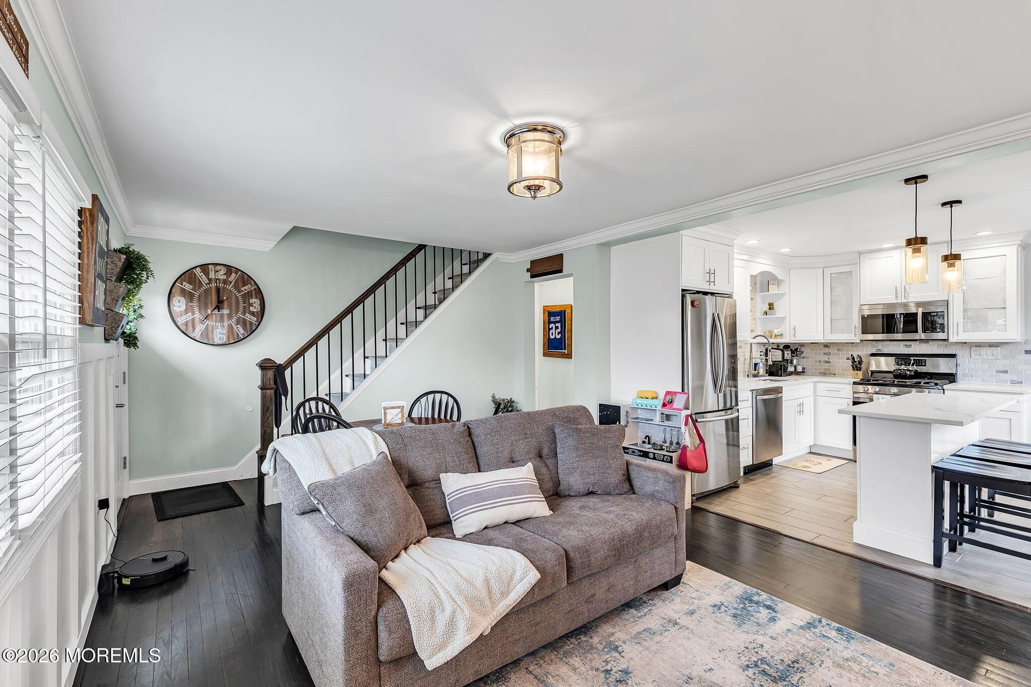 Image 4: 13-web-or-mls-_F1A3170