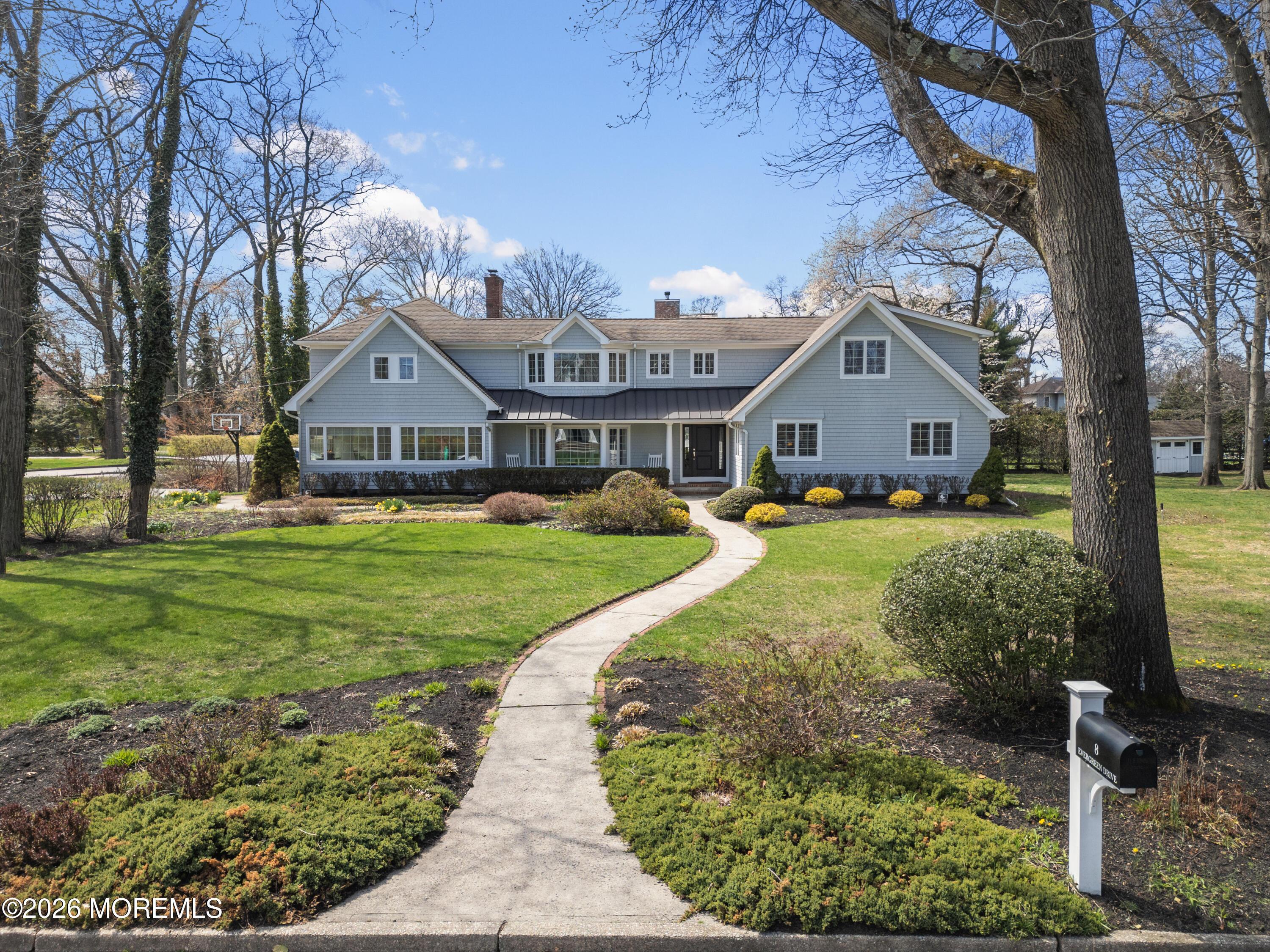 Image 1: 8 Evergreen Drive