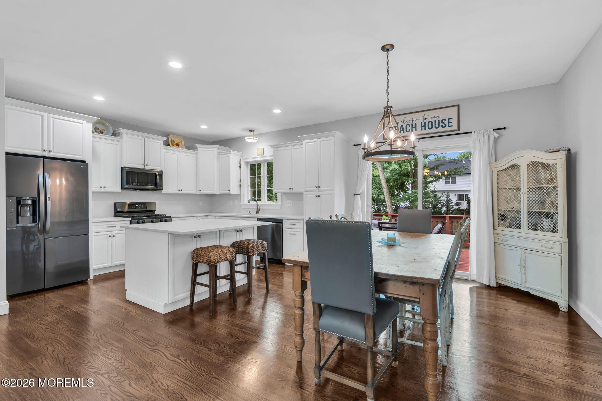 Image 4: Dining Room & Kitchen