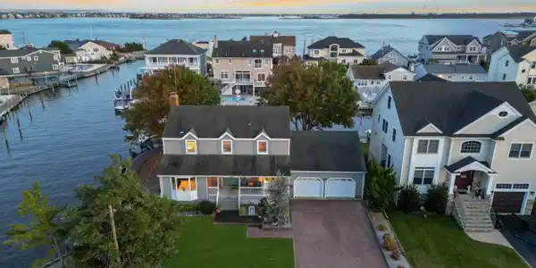 1801 Boat Point Drive