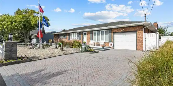 40 Seville Drive