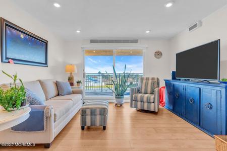 422 Ocean Avenue N Unit 3j