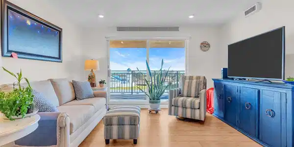422 Ocean Avenue N Unit 3j