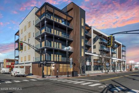 401 Boulevard Unit 203