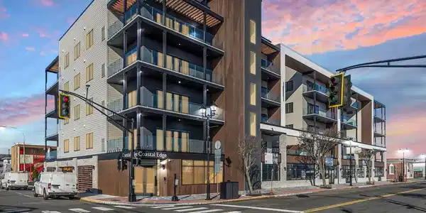 401 Boulevard Unit 203