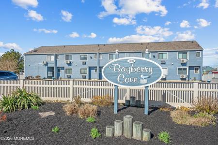 1901 Bay Boulevard Unit 206