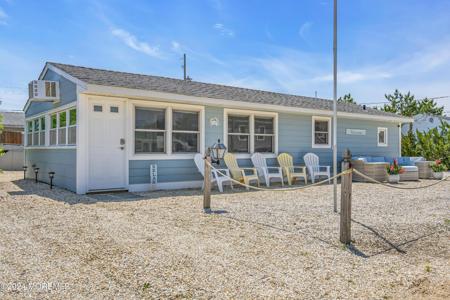 113 W Osprey Way