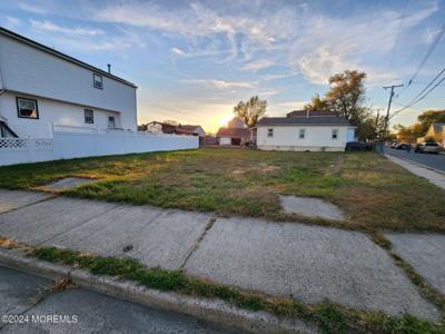 130 Seeley Avenue