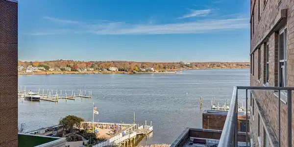 28 Riverside Avenue Unit 3L
