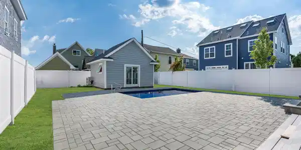 Image 2: Pool House