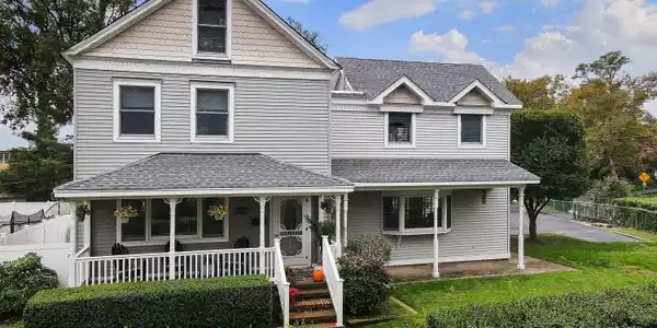 121 Center Avenue