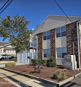 404 Bay Boulevard Unit 2